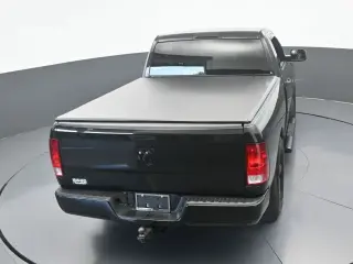 Ram 1500 2018 4x2 Express 2dr Regular Cab 6.3 ft. SB Pickup