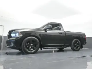 Ram 1500 2018 4x2 Express 2dr Regular Cab 6.3 ft. SB Pickup