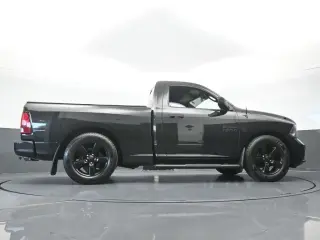 Ram 1500 2018 4x2 Express 2dr Regular Cab 6.3 ft. SB Pickup