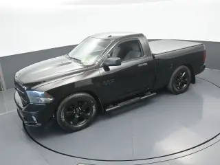 Ram 1500 2018 4x2 Express 2dr Regular Cab 6.3 ft. SB Pickup