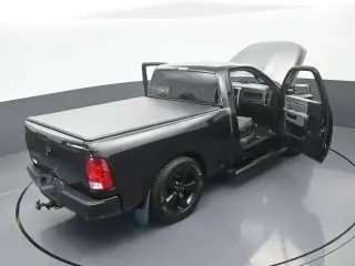 Ram 1500 2018 4x2 Express 2dr Regular Cab 6.3 ft. SB Pickup