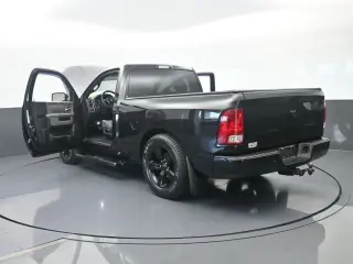 Ram 1500 2018 4x2 Express 2dr Regular Cab 6.3 ft. SB Pickup