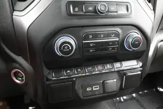 Chevrolet Silverado 1500 2024 4x2 Custom 4dr Crew Cab 5.8 ft. SB