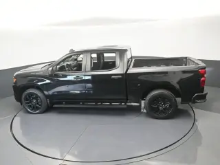 Chevrolet Silverado 1500 2024 4x2 Custom 4dr Crew Cab 5.8 ft. SB