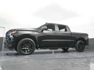 Chevrolet Silverado 1500 2024 4x2 Custom 4dr Crew Cab 5.8 ft. SB