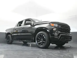 Chevrolet Silverado 1500 2024 4x2 Custom 4dr Crew Cab 5.8 ft. SB
