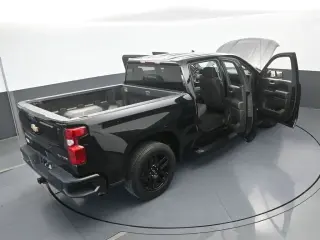 Chevrolet Silverado 1500 2024 4x2 Custom 4dr Crew Cab 5.8 ft. SB