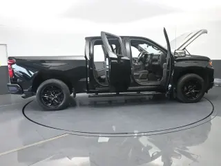 Chevrolet Silverado 1500 2024 4x2 Custom 4dr Crew Cab 5.8 ft. SB
