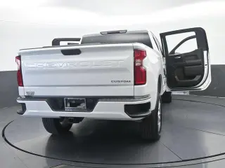 Chevrolet Silverado 1500 Limited 2022 4x2 Custom 4dr Crew Cab 5.8 ft. SB