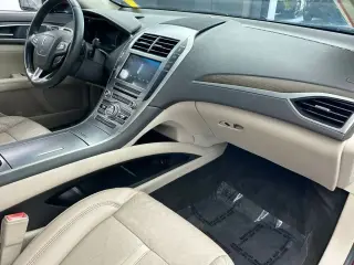 Lincoln MKZ 2017 AWD Reserve 4dr Sedan