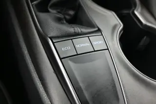 Toyota Camry 2023 SE 4dr Sedan