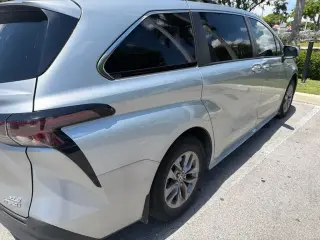 Toyota Sienna 2024 XLE 8-Passenger 4dr Mini-Van