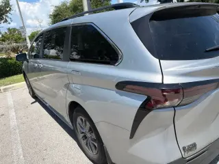 Toyota Sienna 2024 XLE 8-Passenger 4dr Mini-Van