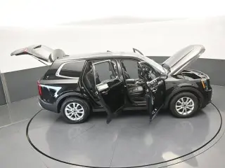 Kia Telluride 2022 LX 4dr SUV