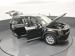 Kia Telluride 2022 LX 4dr SUV