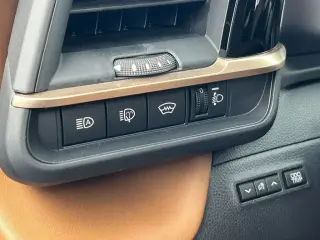 Toyota Crown Signia 2025 AWD XLE 4dr Crossover