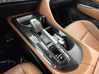 Toyota Crown Signia 2025 AWD XLE 4dr Crossover