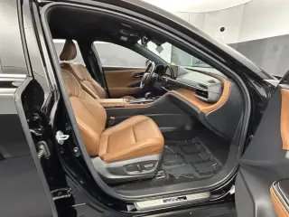 Toyota Crown Signia 2025 AWD XLE 4dr Crossover