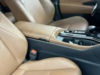 Toyota Crown Signia 2025 AWD XLE 4dr Crossover