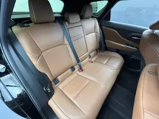 Toyota Crown Signia 2025 AWD XLE 4dr Crossover