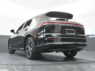 Toyota Crown Signia 2025 AWD XLE 4dr Crossover
