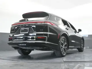 Toyota Crown Signia 2025 AWD XLE 4dr Crossover
