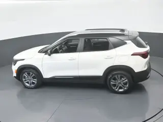 Kia Seltos 2023 S 4dr SUV
