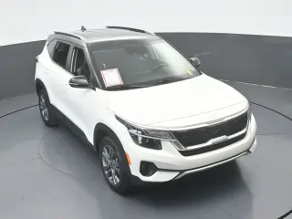 Kia Seltos 2023 S 4dr SUV