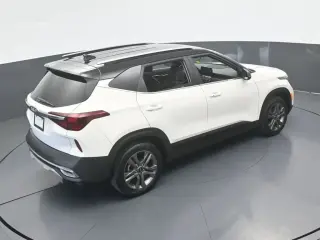 Kia Seltos 2023 S 4dr SUV