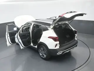Kia Seltos 2023 S 4dr SUV