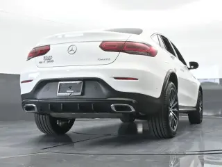 Mercedes-Benz GLC 2022 AWD GLC 300 4MATIC 4dr Coupe