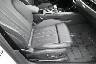 Audi A4 2024 AWD quattro S line Premium Plus 45 TFSI 4dr Sedan