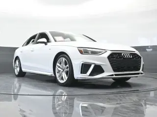 Audi A4 2024 AWD quattro S line Premium Plus 45 TFSI 4dr Sedan