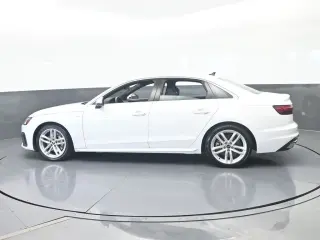 Audi A4 2024 AWD quattro S line Premium Plus 45 TFSI 4dr Sedan