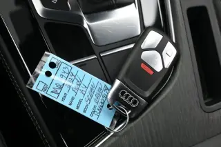 Audi A4 2024 AWD quattro S line Premium Plus 45 TFSI 4dr Sedan