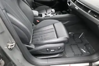 Audi A4 2024 AWD quattro S line Premium Plus 45 TFSI 4dr Sedan