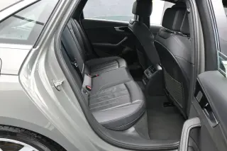 Audi A4 2024 AWD quattro S line Premium Plus 45 TFSI 4dr Sedan