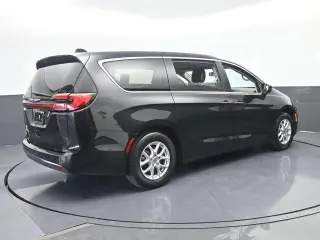 Chrysler Pacifica 2023 Touring L 4dr Mini-Van