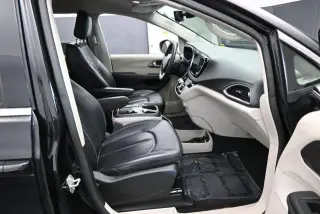 Chrysler Pacifica 2023 Touring L 4dr Mini-Van