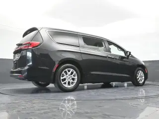 Chrysler Pacifica 2023 Touring L 4dr Mini-Van