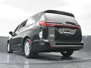 Chrysler Pacifica 2023 Touring L 4dr Mini-Van
