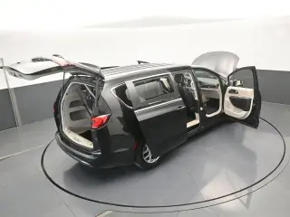 Chrysler Pacifica 2023 Touring L 4dr Mini-Van