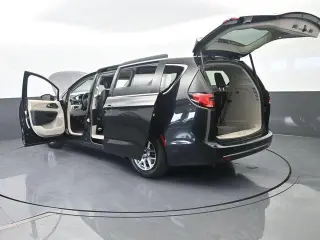 Chrysler Pacifica 2023 Touring L 4dr Mini-Van