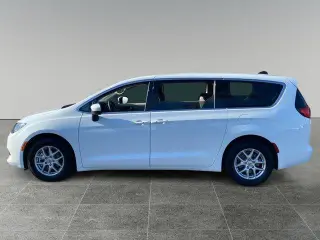 Chrysler Voyager 2023 LX 4dr Mini-Van