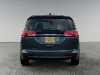 Chrysler Voyager 2023 LX 4dr Mini-Van