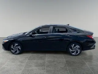 Hyundai ELANTRA 2025 Limited 4dr Sedan