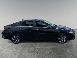 Hyundai ELANTRA 2025 Limited 4dr Sedan