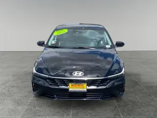 Hyundai ELANTRA 2025 Limited 4dr Sedan