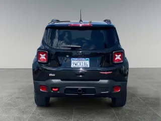 Jeep Renegade 2023 4x4 Trailhawk 4dr SUV