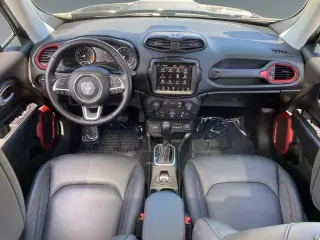 Jeep Renegade 2023 4x4 Trailhawk 4dr SUV